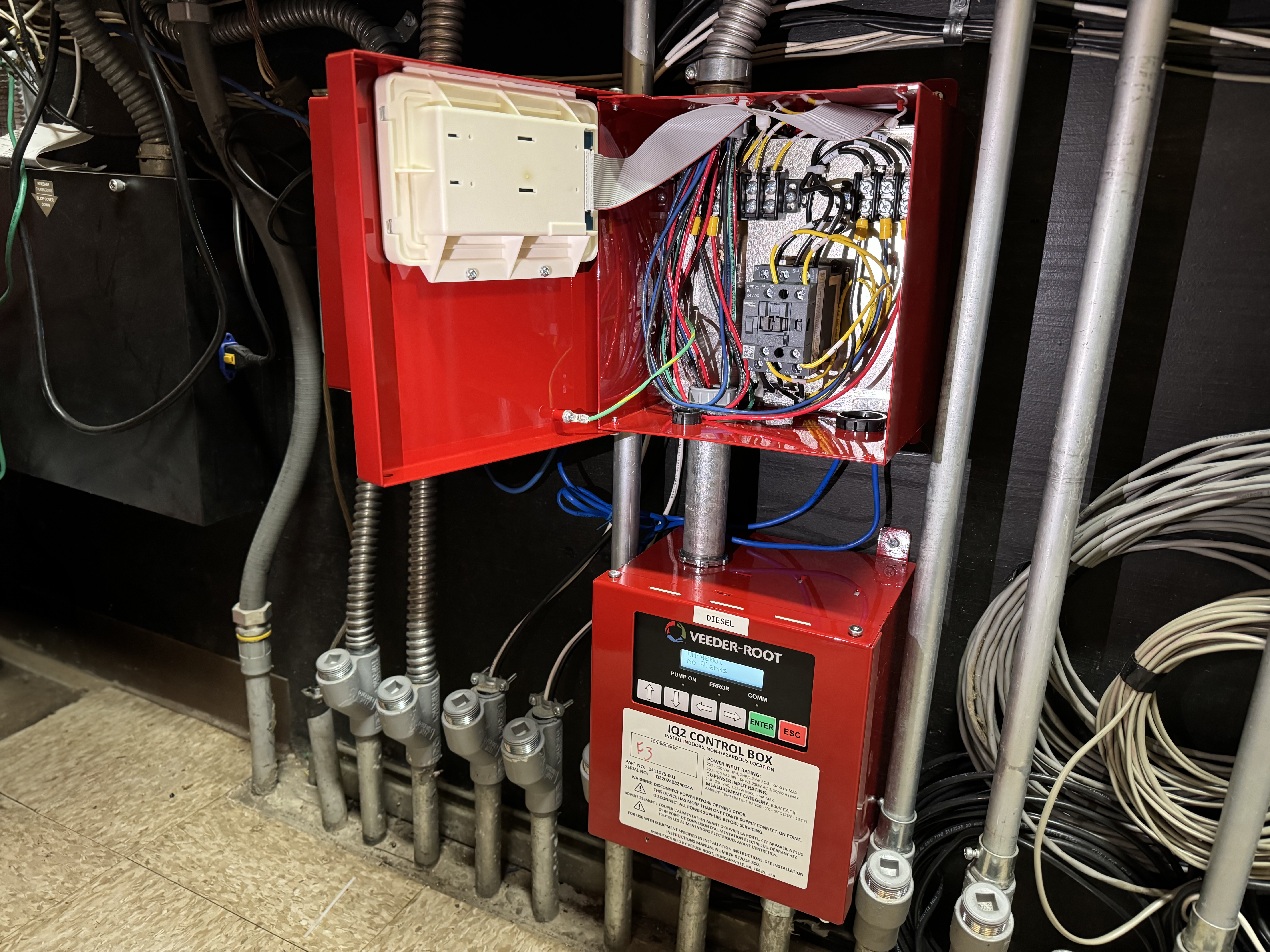 商品画像：The Red Jacket® IQ2 Smart Controller | Veeder-Root 4